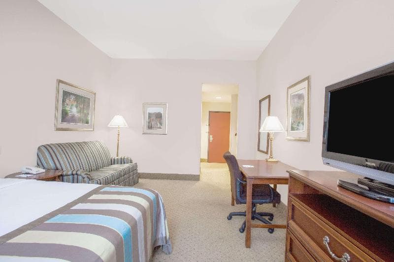 Wingate by Wyndham Columbia / Lexington 4