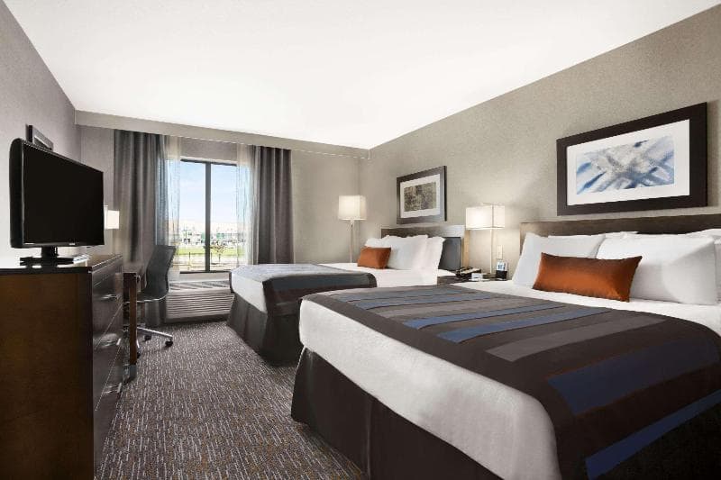Wingate by Wyndham Bismarck 4
