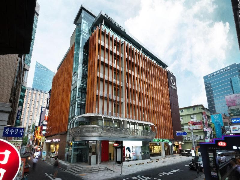 Metro Hotel photo 1