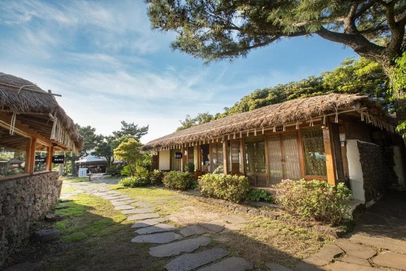 Seaes Hotel & Resort main