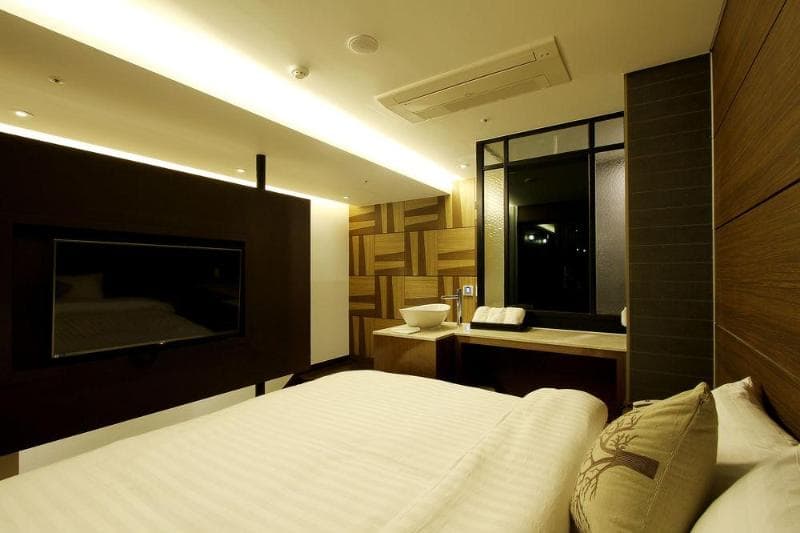 Brown Dot Incheon Songdo Hotel 4