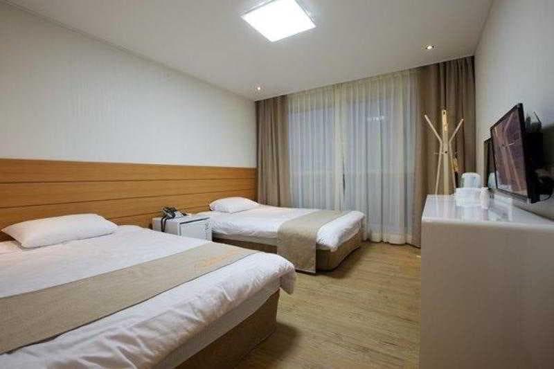 Ewha Hotel 4