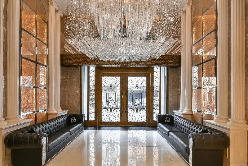 Harmonious Hotel 3