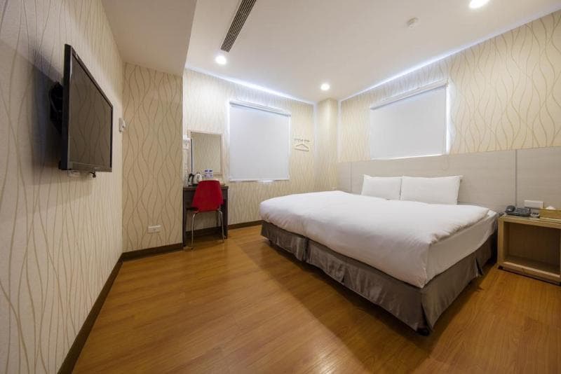 Tomorrow Hotel 3