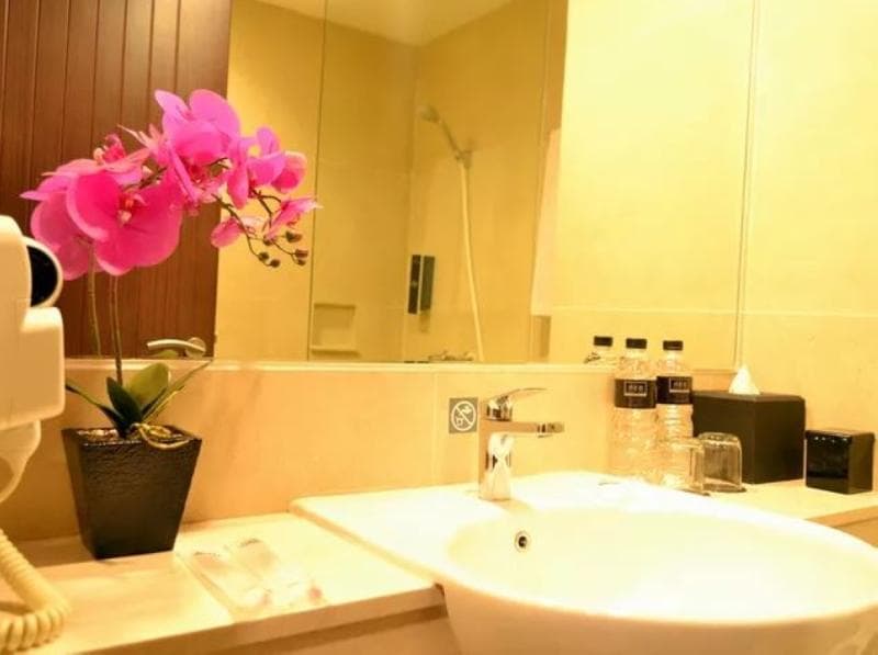 Hotel Neo Cirebon 4