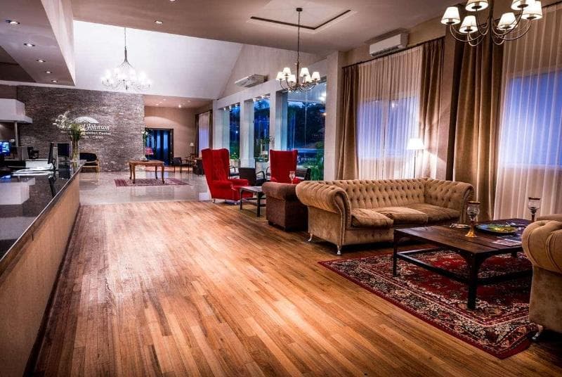 Howard Johnson by Wyndham Carilo Convention Center 2