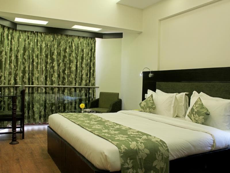 The Oasis Hotel 4
