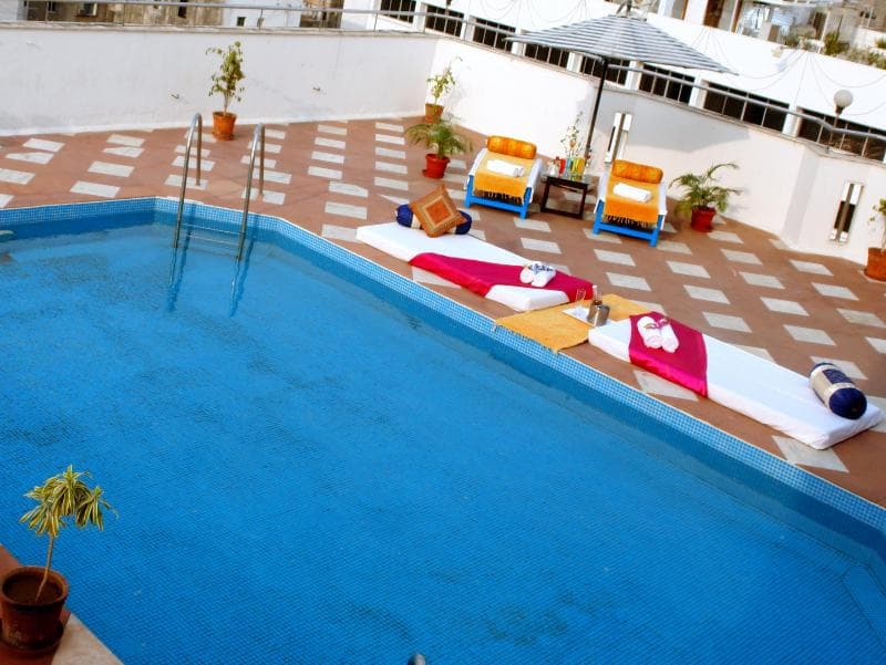 The Oasis Hotel 3