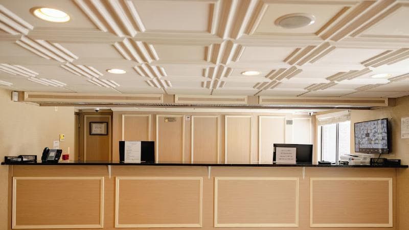Days Inn by Wyndham East Windsor/Hightstown 5