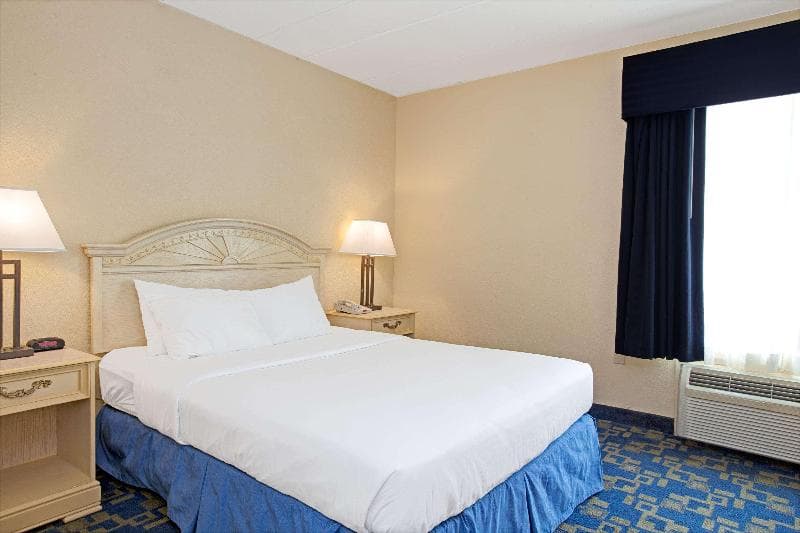 Days Inn by Wyndham East Windsor/Hightstown 3