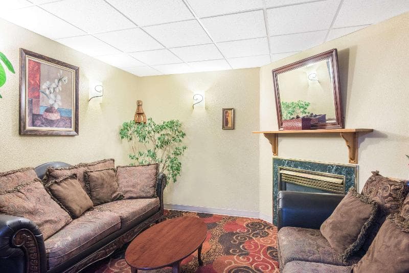 Days Inn by Wyndham Colchester Burlington 3