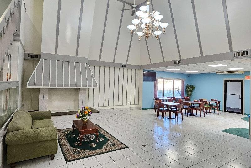 Days Inn by Wyndham Berlin Meriden 4