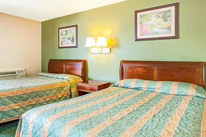 Knights Inn South Hackensack 4