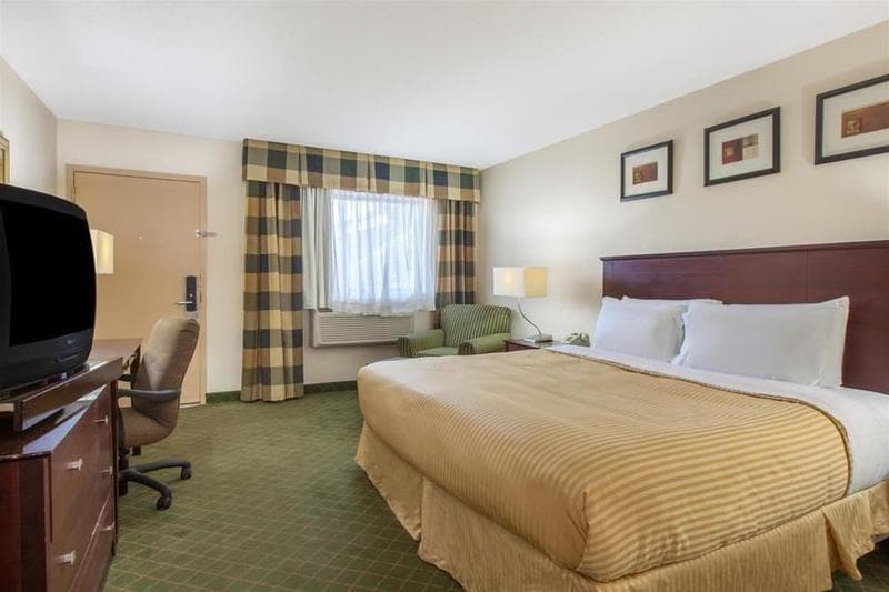Knights Inn South Amboy/Garden State Parkway South main