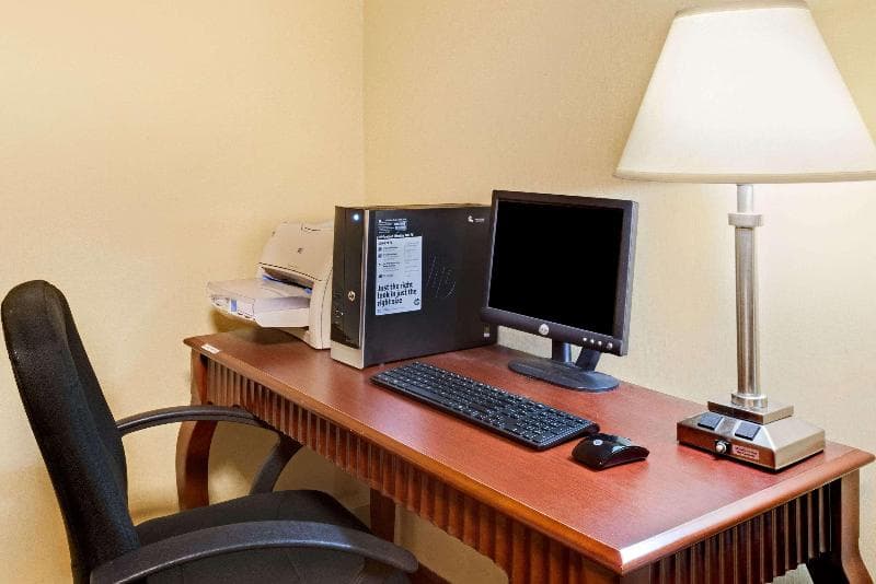 Ramada by Wyndham Kittery photo 1
