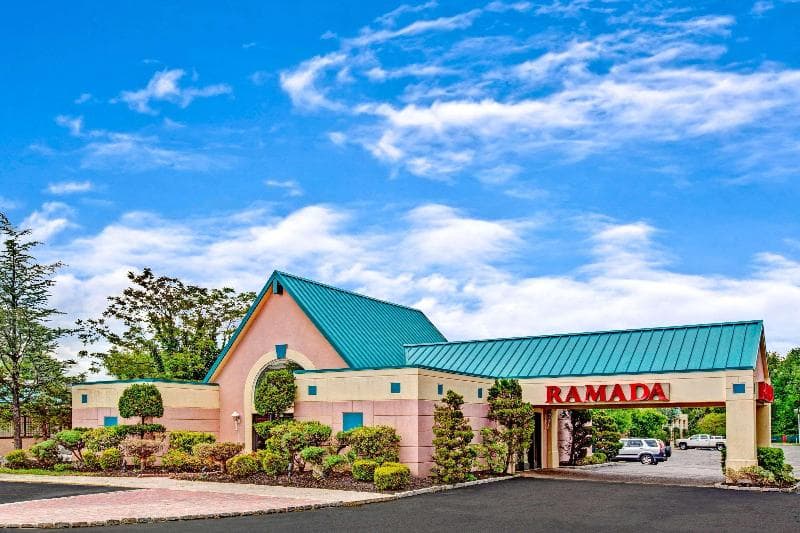Ramada by Wyndham Parsippany photo 1