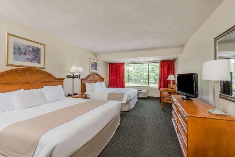 Ramada By Wyndham Middletown Newport Area 5