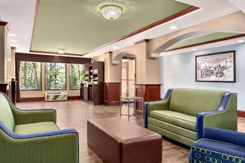 Super 8 by Wyndham West Greenwich/Providence 3