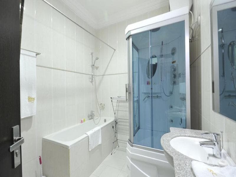 Sheer Luxury Apartment And Suites 4