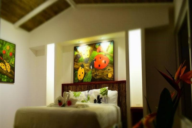 Hotel Quelitales 5