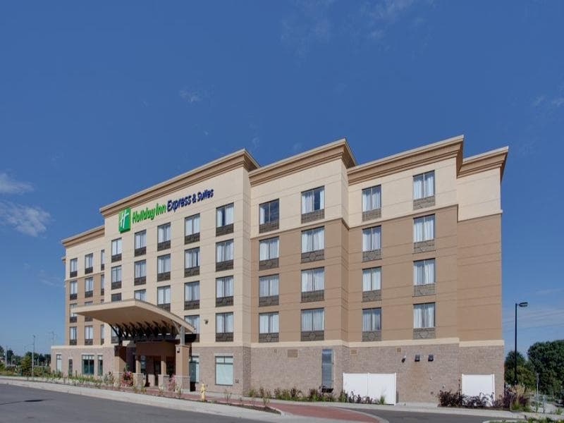 Holiday Inn Express & Suites Ottawa East - Orleans 5