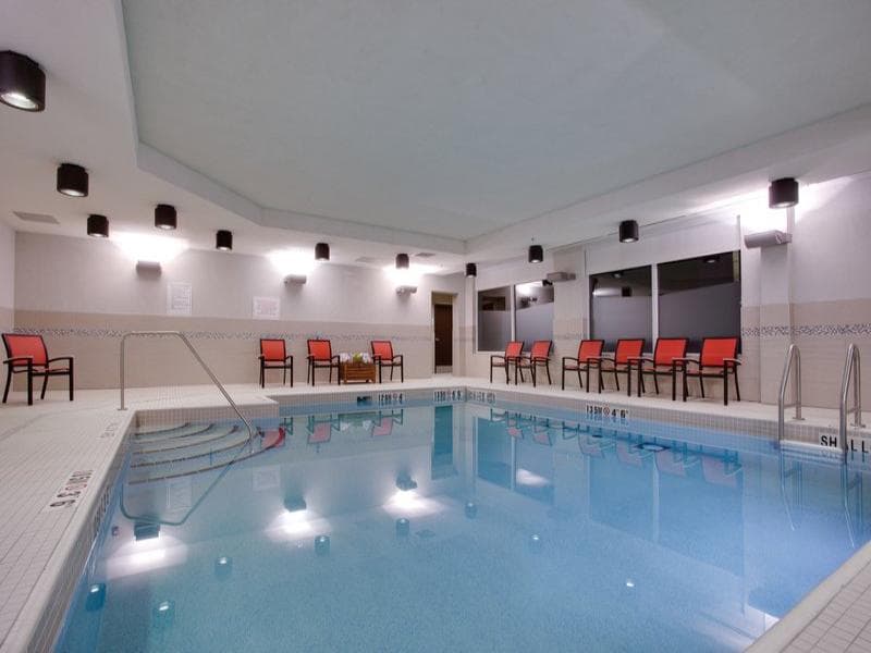 Holiday Inn Express & Suites Ottawa East - Orleans 4