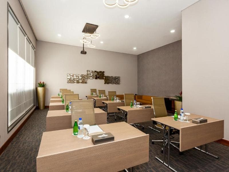 Flora Al Barsha Hotel 4