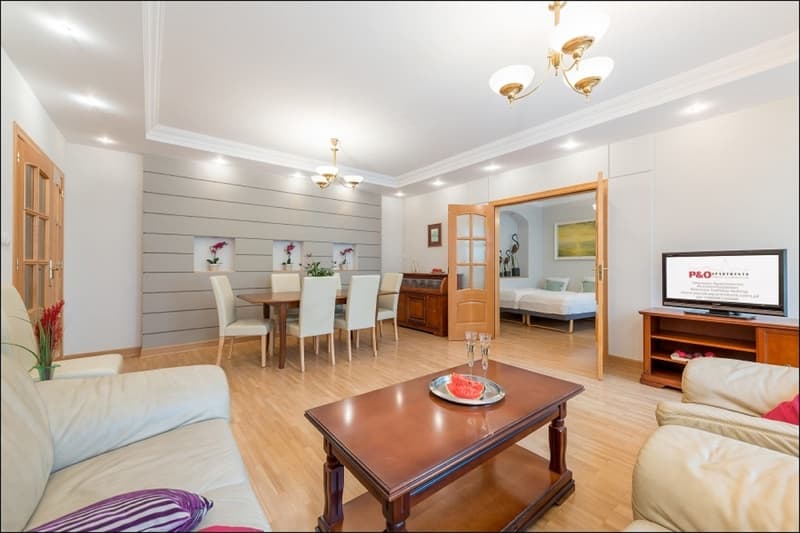P&O Apartments Tamka main