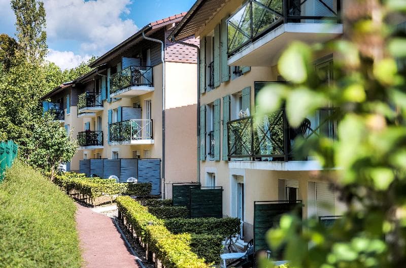 Zenitude Hotel Residences Divonne-Les-Bains - L'orée Du Parc photo 1