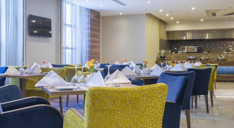 Radisson Blu Plaza Hotel Jeddah 3