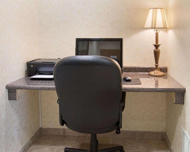 Quality Inn And Suites Glen Rose photo 1