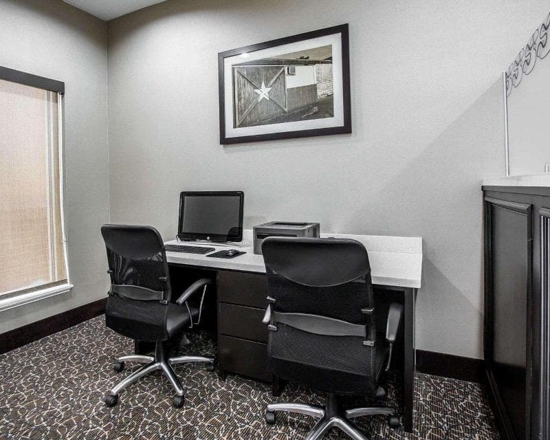 Comfort Suites Northwest-Cy photo 1
