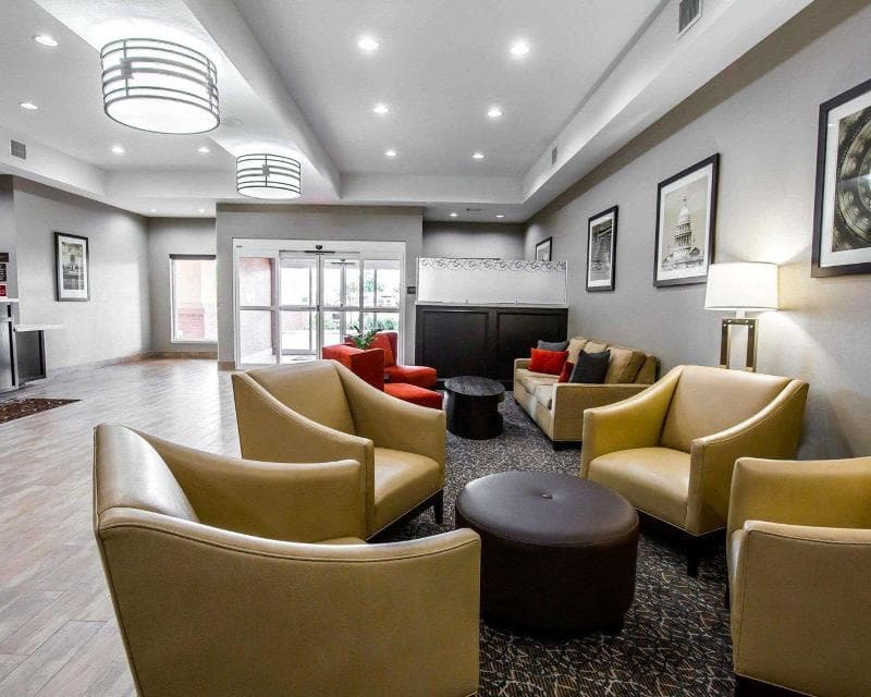 Comfort Suites Northwest-Cy 5