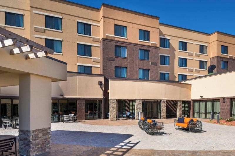 Courtyard Jacksonville 5