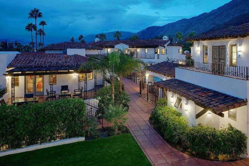 Triada Palm Springs, Autograph Collection photo 1