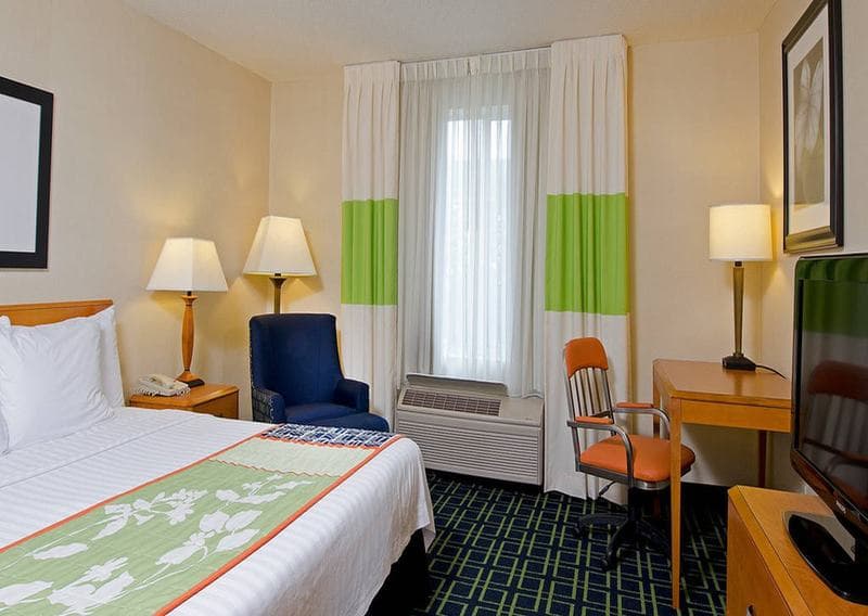 Fairfield Inn & Suites Columbus East photo 1