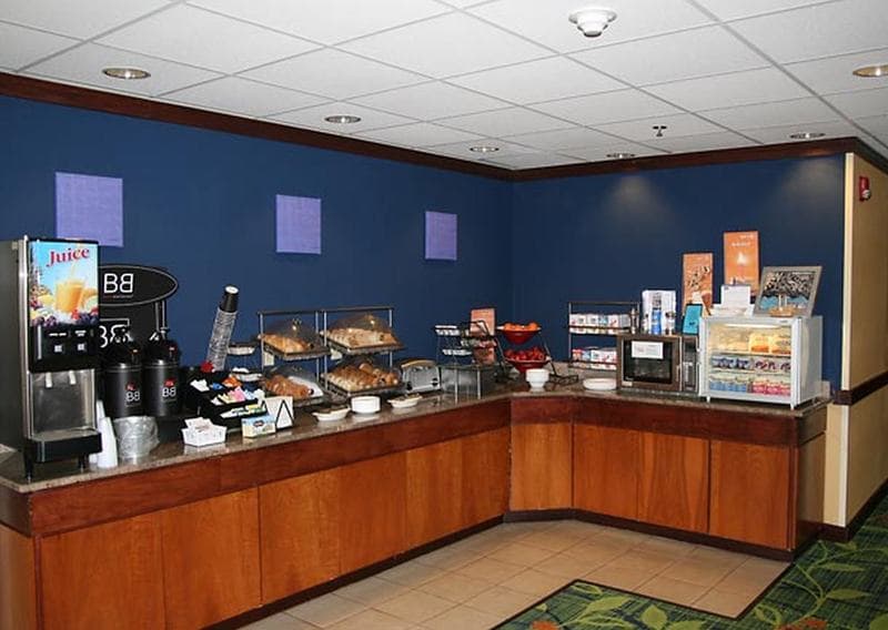 Fairfield Inn & Suites Columbus East 4