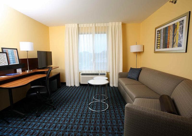 Fairfield Inn & Suites East Grand Forks 5