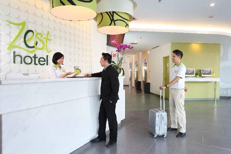 Zest Hotel Airport Jakarta 5