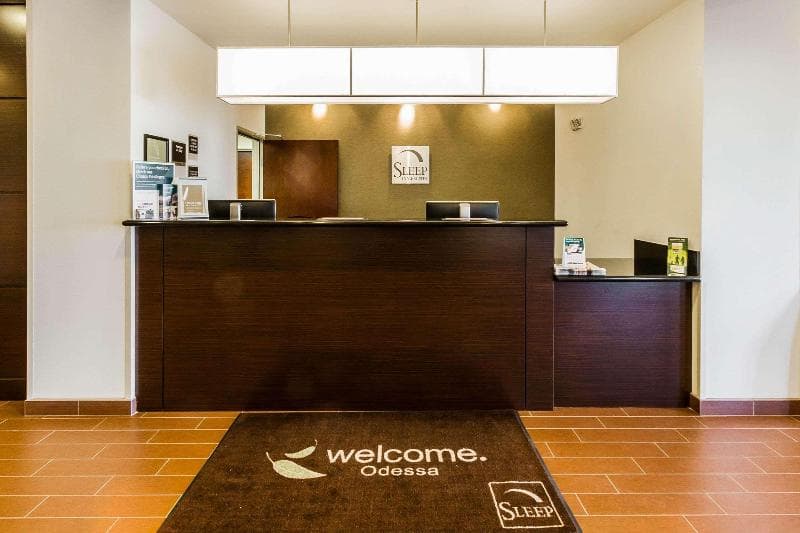Sleep Inn And Suites 5