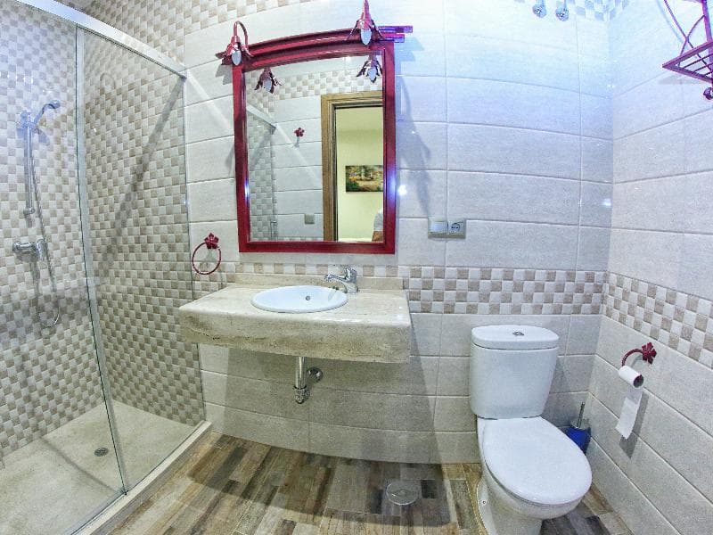 Hostal Garlu 5