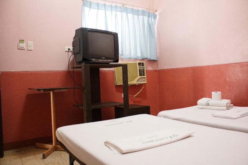 Gv Hotel Baybay photo 1