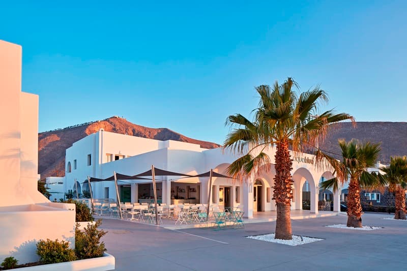 Aqua Blue Hotel 2