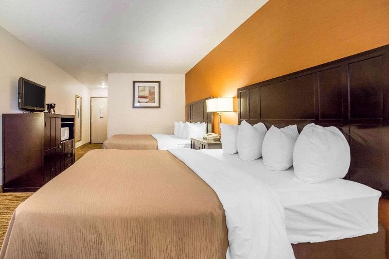 Quality Inn photo 1