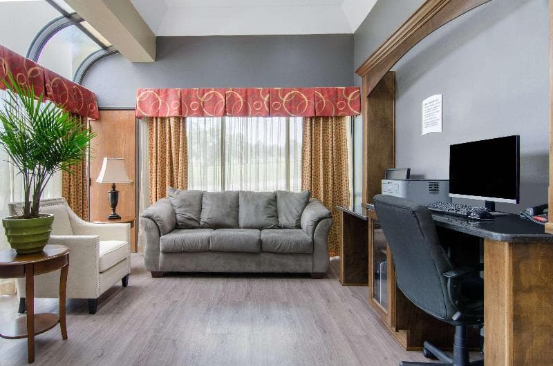 Quality Inn main