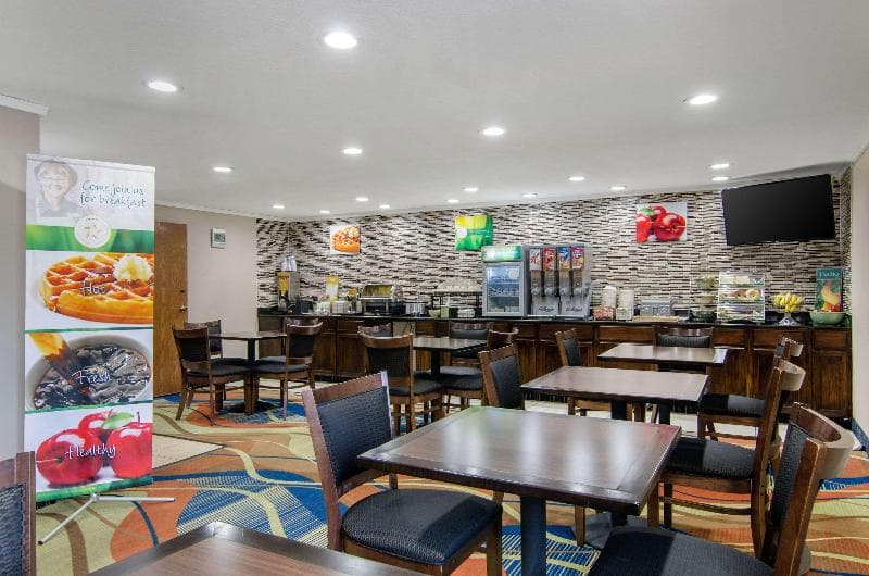 Quality Inn photo 1