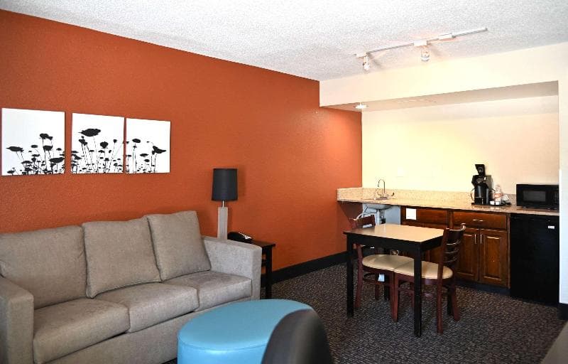 Sleep Inn & Suites Near Ft. Bragg 5