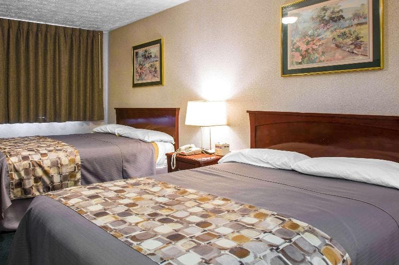 Rodeway Inn And Suites Branford - Guilford 2