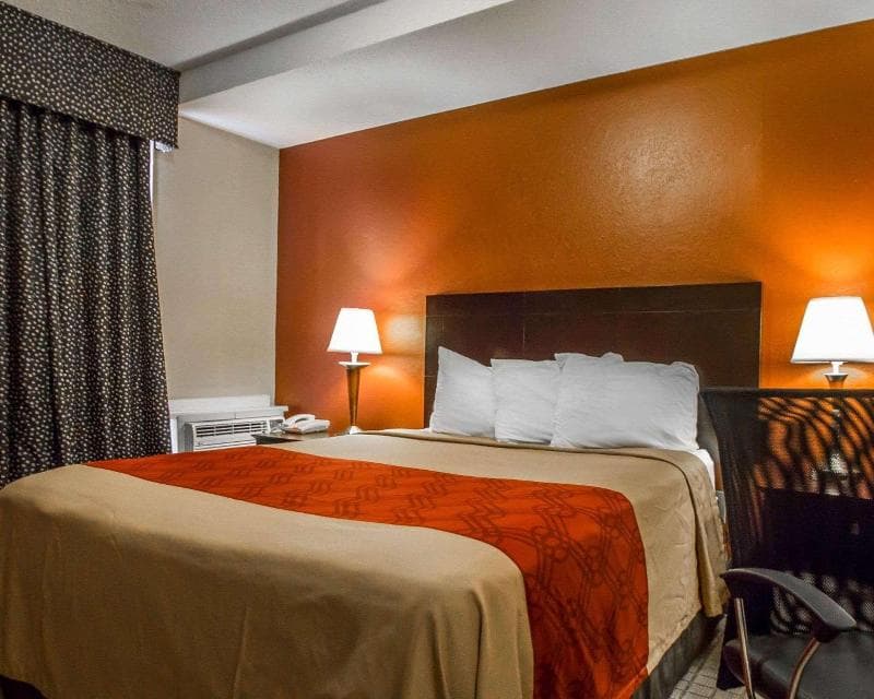 Econo Lodge Inn And Suites Old Saybrook - Westbrook 2