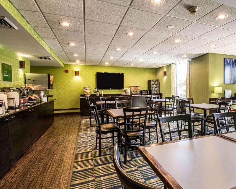 Comfort Inn & Suites Lantana West Palm Beach South 3